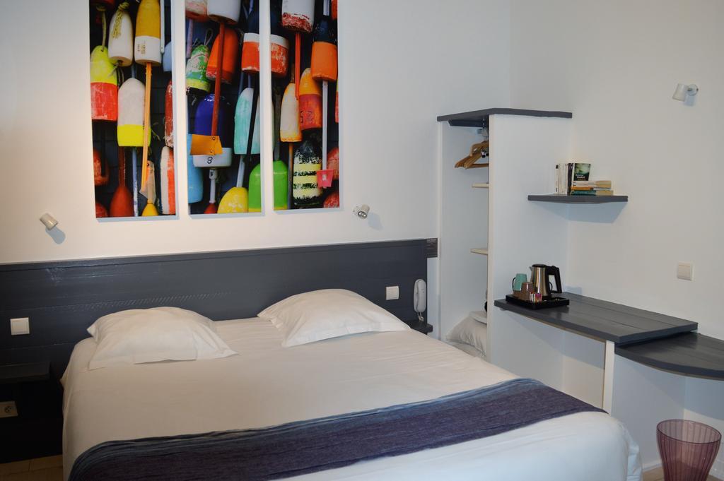 Hotel La Marine, Vieux Port La Rochelle Kültér fotó