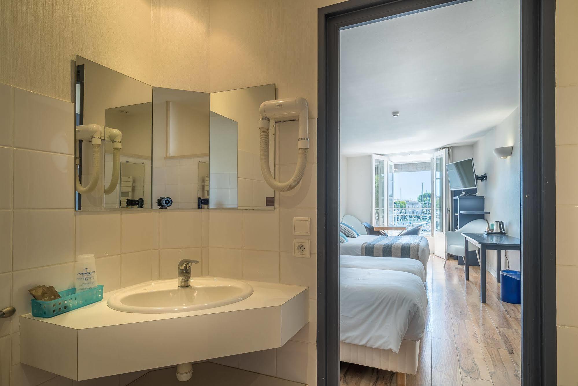 Hotel La Marine, Vieux Port La Rochelle Kültér fotó