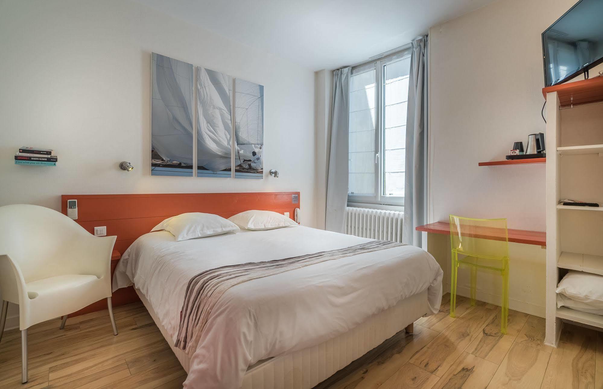Hotel La Marine, Vieux Port La Rochelle Kültér fotó